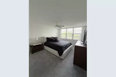 4020 W Palm Aire Dr #403, Pompano Beach, FL 33069 - Photo 9