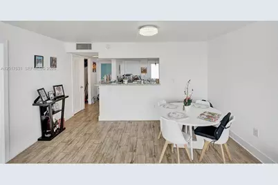 7850 Byron Ave #702, Miami Beach, FL 33141 - Photo 31