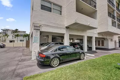 7850 Byron Ave #702, Miami Beach, FL 33141 - Photo 13