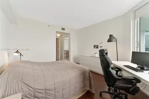 335 S Biscayne Blvd, Miami, FL 33131 - Photo 13