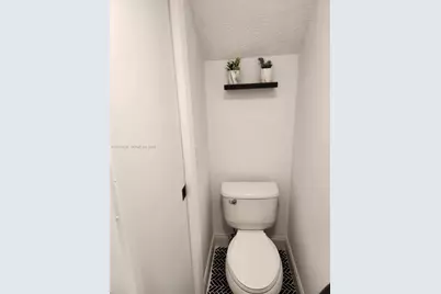 5650 W 26th Ct #207, Hialeah, FL 33016 - Photo 9