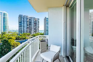 2475 Brickell Ave, Miami, FL 33129 - Photo 9