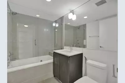 6620 Indian Creek #114, Miami Beach, FL 33141 - Photo 17
