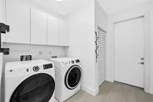 1311 Bay Dr, Miami Beach, FL 33141 - Photo 23
