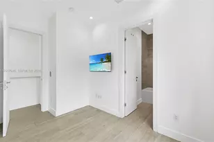 1311 Bay Dr, Miami Beach, FL 33141 - Photo 39