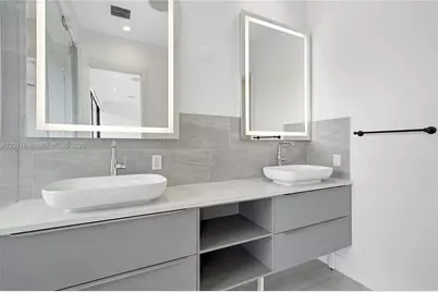1311 Bay Dr, Miami Beach, FL 33141 - Photo 33