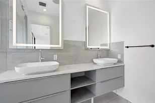 1311 Bay Dr, Miami Beach, FL 33141 - Photo 33