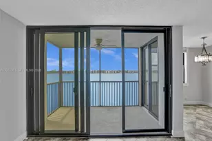 105 Lake Emerald Dr, Oakland Park, FL 33309 - Photo 3