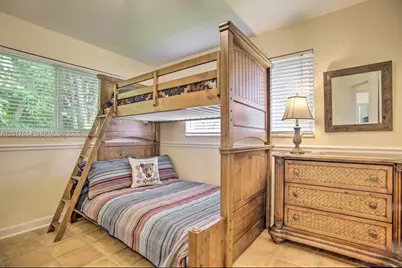 2169 Imperial Point Dr, Fort Lauderdale, FL 33308 - Photo 23