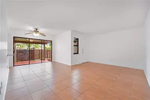 10296 NW 9th St Cir, Miami, FL 33172 - Photo 3