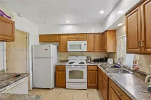 3925 Washington St, Hollywood, FL 33021 - Photo 9