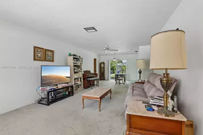 3925 Washington St, Hollywood, FL 33021 - Photo 3