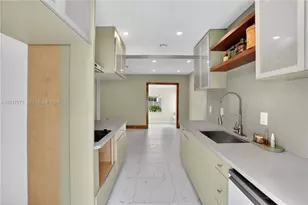 1130 NW 57th St, Miami, FL 33127 - Photo 23