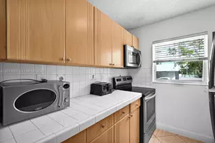 2920 SW 28th Terrace, Miami, FL 33133 - Photo 9