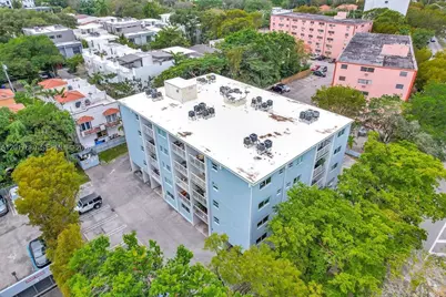 2920 SW 28th Ter #207, Miami, FL 33133 - Photo 3