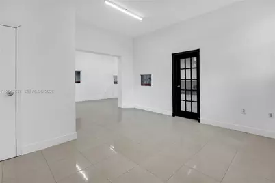 4725 E 10th Ave, Hialeah, FL 33013 - Photo 13