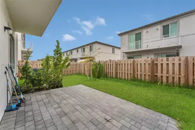 725 SE 14th Ct, Homestead, FL 33034 - Photo 25