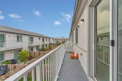 725 SE 14th Ct, Homestead, FL 33034 - Photo 25
