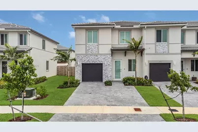 725 SE 14th Ct, Homestead, FL 33034 - Photo 5