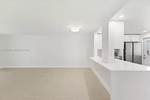 319 NE 14th Ave, Hallandale Beach, FL 33009 - Photo 3