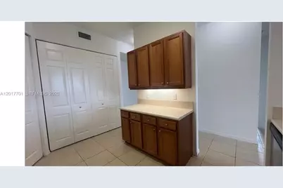 3600 Oaks Clubhouse Dr #511, Pompano Beach, FL 33069 - Photo 21