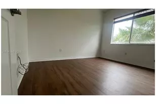 3600 Oaks Clubhouse Dr, Pompano Beach, FL 33069 - Photo 29