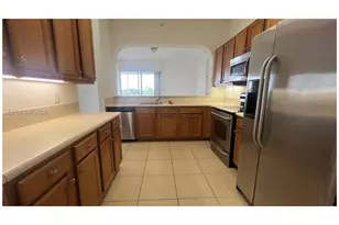 3600 Oaks Clubhouse Dr, Pompano Beach, FL 33069 - Photo 23