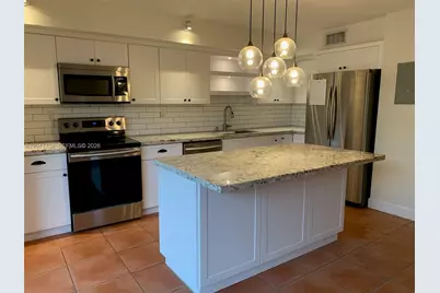 7655 SW 106th Ave, Miami, FL 33173 - Photo 9