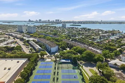 1800 Sans Souci Blvd #201, North Miami, FL 33181 - Photo 11