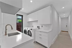 10 Samana Dr, Miami, FL 33133 - Photo 13