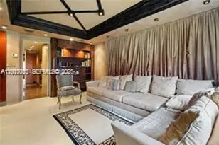 11111 Biscayne Blvd, North Miami Beach, FL 33181 - Photo 9