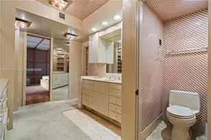 11111 Biscayne Blvd, North Miami Beach, FL 33181 - Photo 17