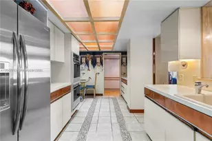 11111 Biscayne Blvd, North Miami Beach, FL 33181 - Photo 39
