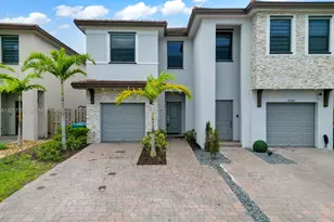 25036 SW 107th Ave, Homestead, FL 33032 - Photo 3
