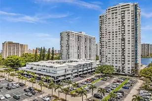 2780 NE 183rd St, Aventura, FL 33160 - Photo 1