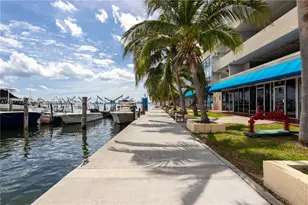 7601 E Treasure Dr, North Bay Village, FL 33141 - Photo 31