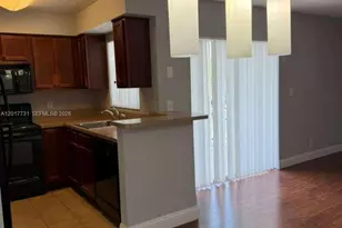 7610 Westwood Dr, Tamarac, FL 33321 - Photo 9