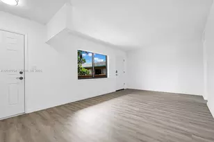 13210 Memorial Hwy, North Miami, FL 33161 - Photo 7