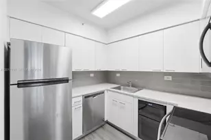 1500 Bay Rd, Miami Beach, FL 33139 - Photo 5