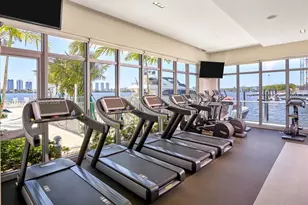 17301 Biscayne Blvd, North Miami Beach, FL 33160 - Photo 25