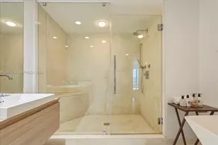 17301 Biscayne Blvd, North Miami Beach, FL 33160 - Photo 13