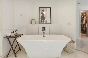 17301 Biscayne Blvd, North Miami Beach, FL 33160 - Photo 13