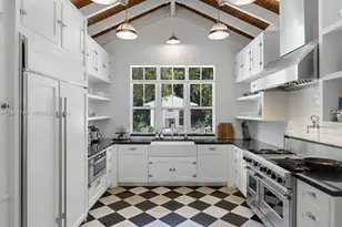 6845 SW 98th St, Pinecrest, FL 33156 - Photo 3
