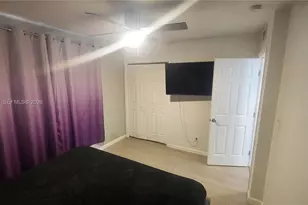910 NW 17th Ave, Fort Lauderdale, FL 33311 - Photo 11