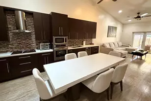 1242 NE 32nd Ave, Homestead, FL 33033 - Photo 3