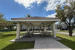 8260 SW 210th St, Cutler Bay, FL 33189 - Photo 17