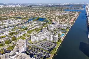 800 Parkview Dr, Hallandale Beach, FL 33009 - Photo 29