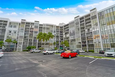 800 Parkview Dr #906, Hallandale Beach, FL 33009 - Photo 27