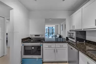 800 Parkview Dr, Hallandale Beach, FL 33009 - Photo 9