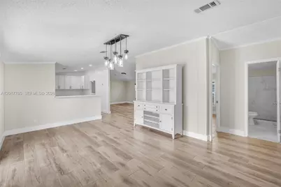 730 NW 217th Ter, Pembroke Pines, FL 33029 - Photo 15